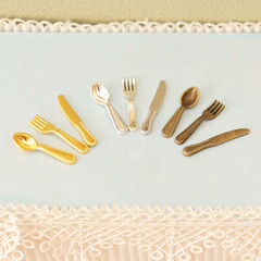 Dollhouse人形屋1:12ミニミニチュアシミュレーションクラシックナイフフォークスプーン模型キッチン部品