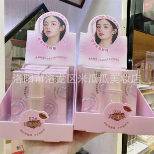 ��Ů�W���hƽ�rС��Ʒ�Ɔ��ⴽ����Ȼ���y����@�׿ڼt��ˮ����ɫ