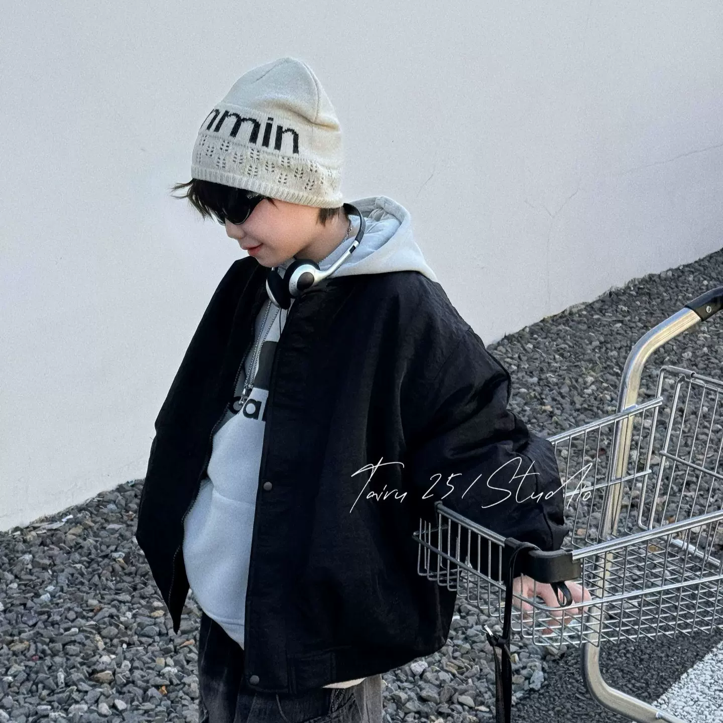 泰如2025冬季儿童新款韩版保暖加厚飞行纯色棉夹克男童圆领上衣潮