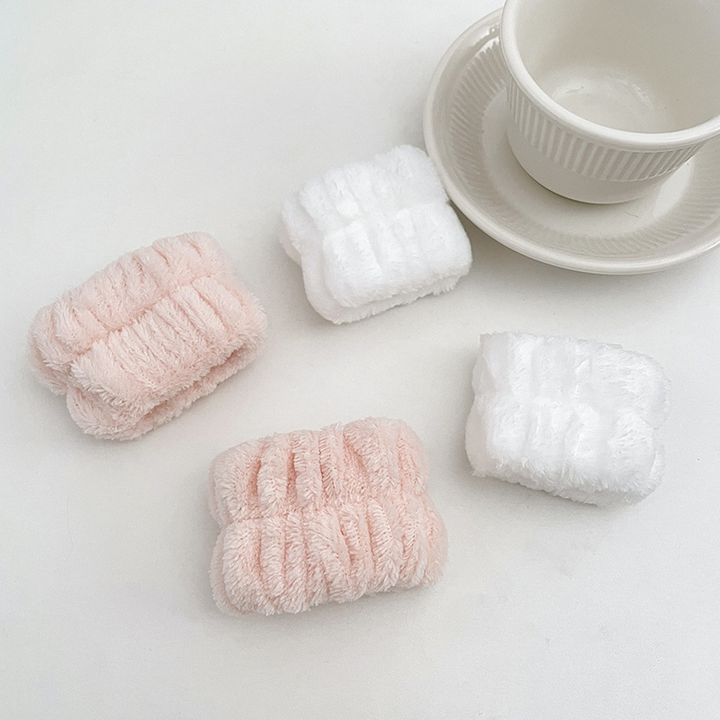 Mangas Arteque absorbente de agua a prueba de humedad Lavado facial femenino Pulsera Lavado Manga a prueba de salpicaduras Ejercicio Pulsera de limpieza de sudor Lazo para el cabello de felpa