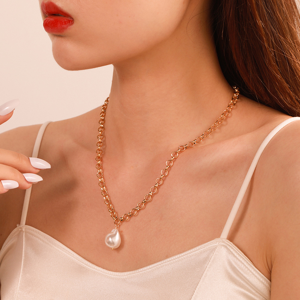 Elegant Geometric Titanium Steel Necklace Inlay Artificial Pearls Stainless Steel Necklaces