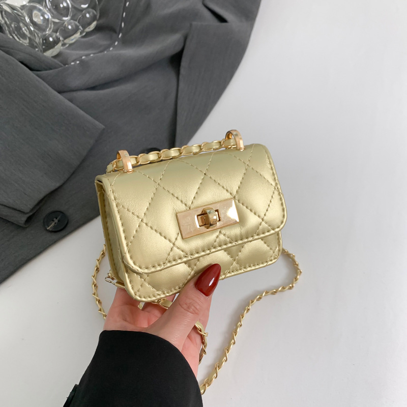 Red de Internet mini cadena de bloqueo bolsa pequeña mujer 2024 primavera y verano nuevo salvaje bolsa roja de boca ins pequeña bolsa cuadrada de estilo occidental