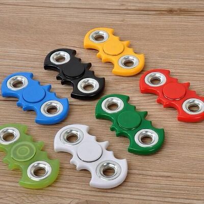 Fingertip gyroscope U.S.A Decompression Bat top Bat finger top Various colour