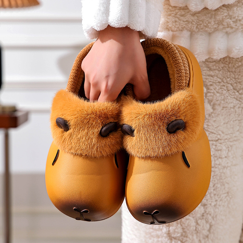 Kapibara bolsa zapatillas de algodón de tacones de invierno para mujeres 2025 nuevo tipo de veludo más grueso pisar excremento pareja de zapatillas de algodón en el hogar