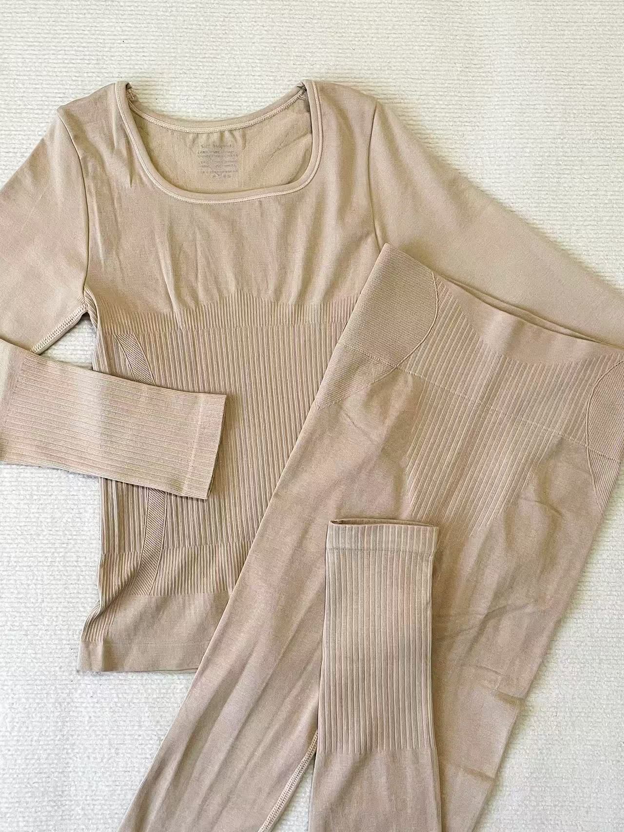 Blogger’s same square collar skin color