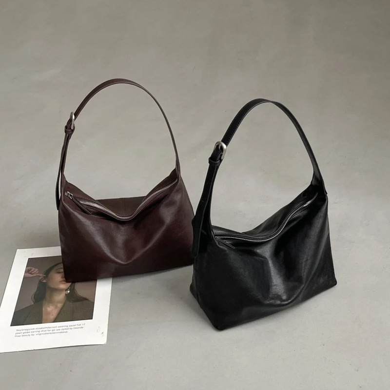 Vegetable Tanned Genuine Leather Hobo Bag 2025 New Retro Large Capacity Commuter Women's Shoulder Crossbody Bag Vegetable Tanned Genuine Leather Hobo Bag 2025 New Retro Large Capacity Commuter Women's Shoulder Crossbody Bag