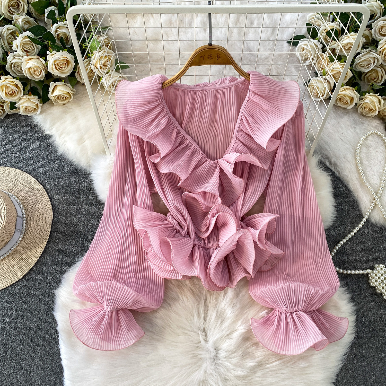 Camicetta da donna con scollo a V e volant, design di tendenza, top leggero e lussuoso con pieghe, ideale per la primavera e l'autunno, perfetto per le vacanze._voghion.com