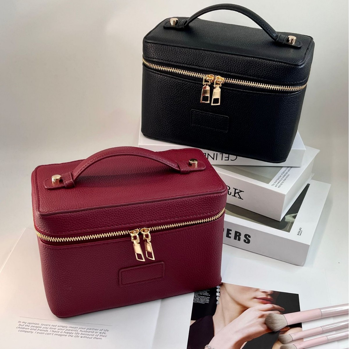 Wholesale in-stock PU leather lychee pattern makeup bag with double zipper, portable storage bag for outdoor travel