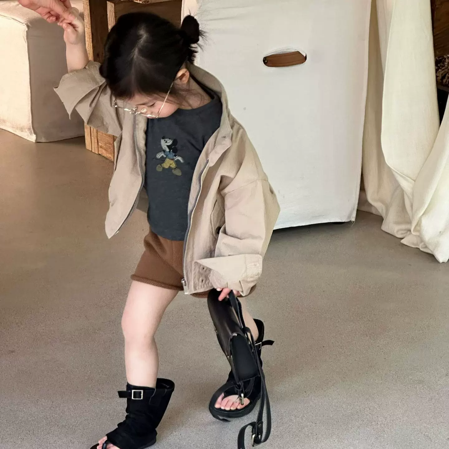 2026春季新款童装 韩版童装 男女头立领夹克风衣外套 短款外套