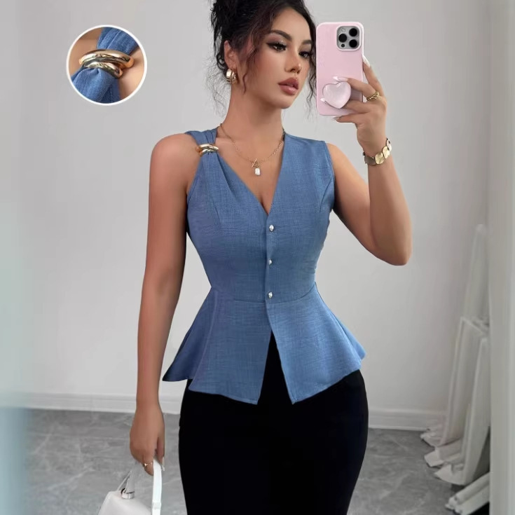 2026 Spring/Summer European and American Amazon Cross-Border Women's Simple Metal Buckle Design V-Neck Sleeveless Waist-Cinching Slim-Fit Shirt