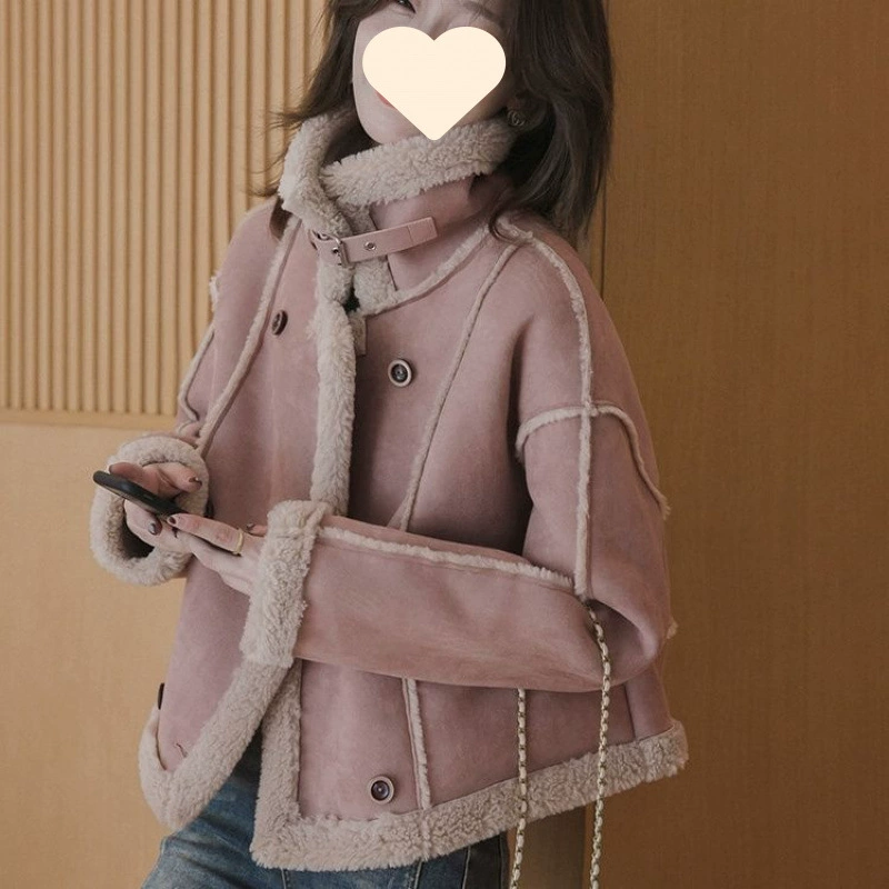 Короткая мотоциклетная куртка Lamb, новинка осени и зимы 2024 года, миниатюрная утолщенная меховая интегрированная свободная версия с флисовой подкладкой.