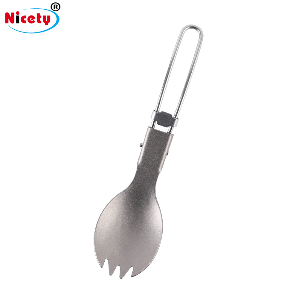 접이식 티타늄 포크와 스푼