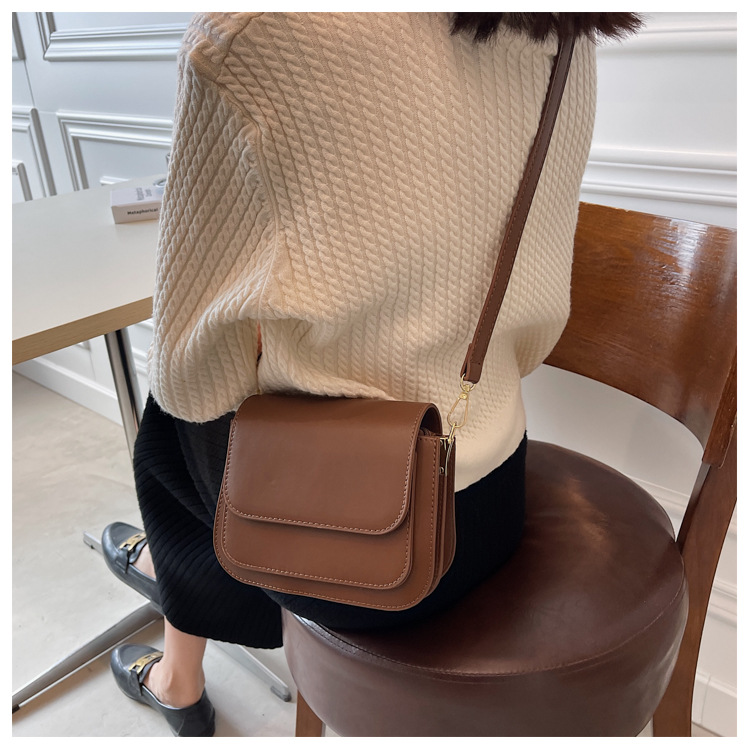 Fashion Simple Solid Color One-shoulder Messenger Square Bag Wholesale Nihaojewelry display picture 13