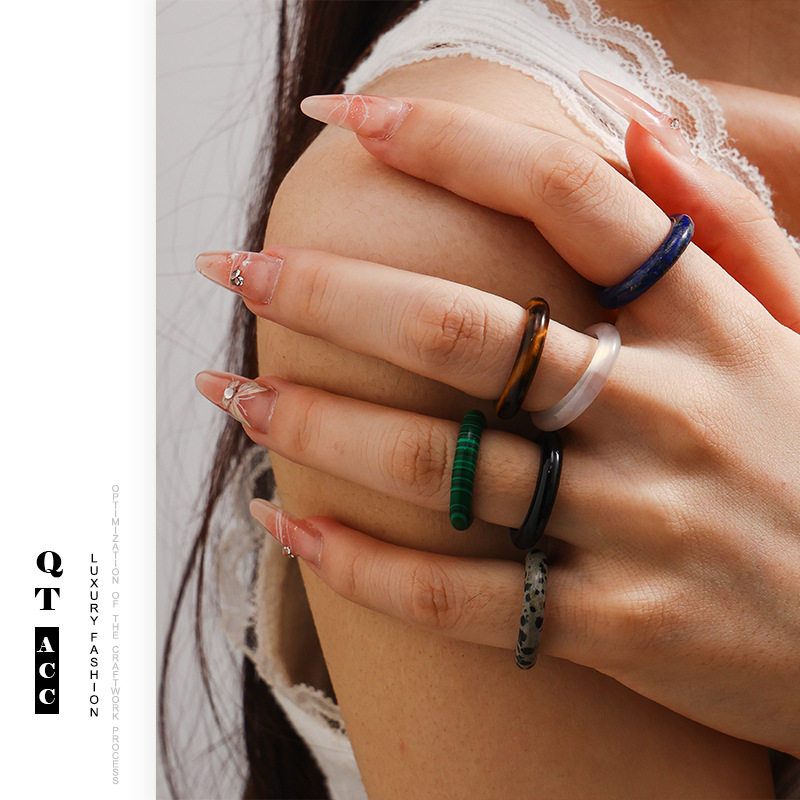 天然水晶玛瑙半宝石跑环戒指能量石玉石素圈个性百搭指环简约饰品