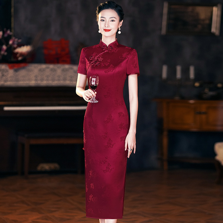 Factory Wholesale Wedding Mother of the Bride Dress 2026 Spring/Summer Acetate Jacquard Satin Elegant Mother-In-Law Wedding Banquet Qipao Stylish 61