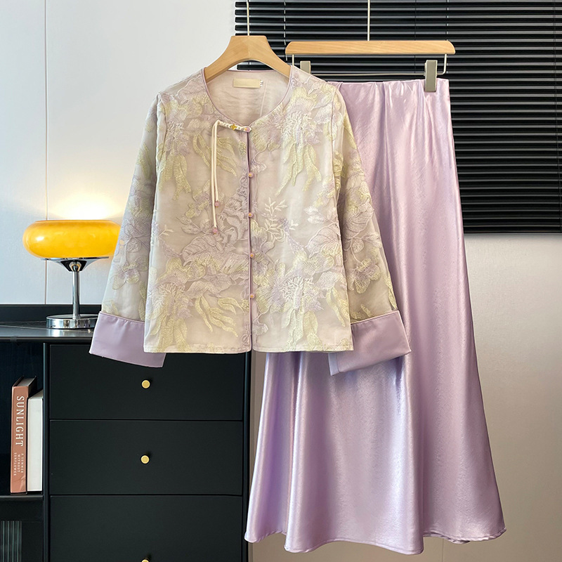 Actual Shot of New Chinese-Style Hanfu Round-Neck Button Heavy Embroidery Patchwork Top Paired with Solid Color Fishtail Skirt Set