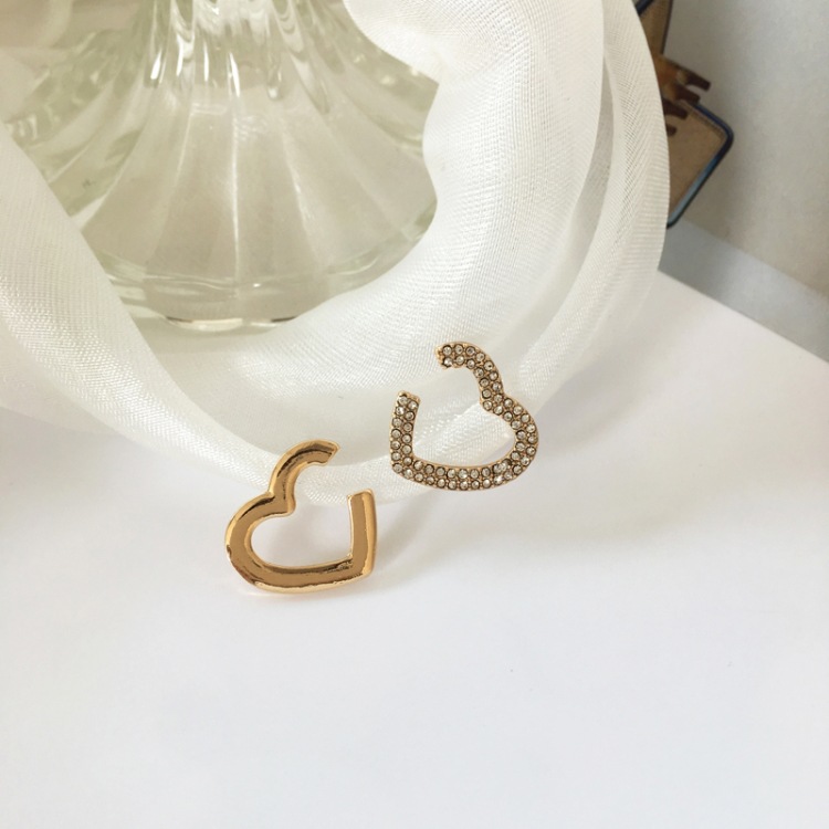 Fashion Heart-shape Diamond Alloy Earrings Wholesale display picture 9