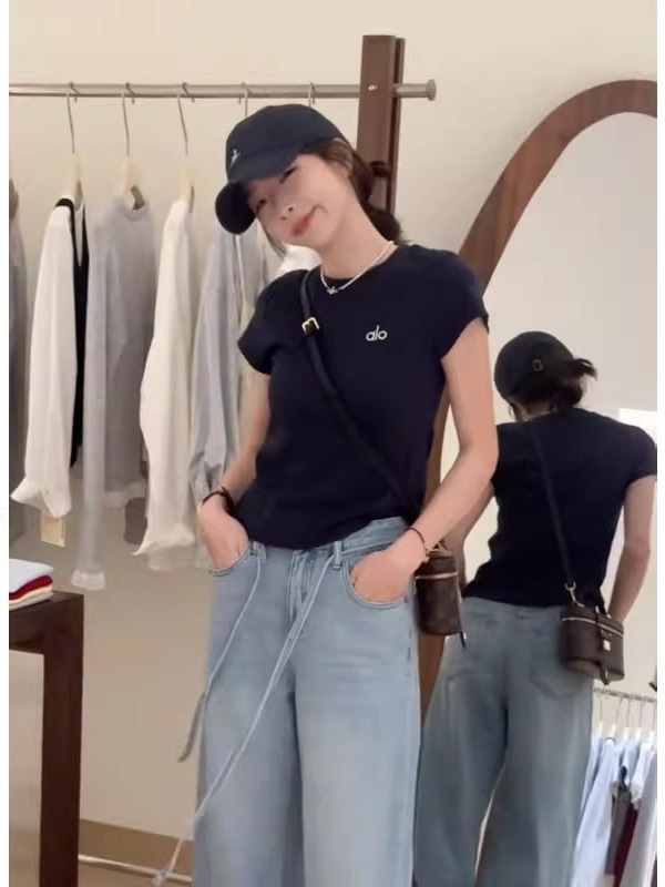 2026 Summer Style Niche Versatile Alo Classic Basic Round Neck Slim Fit Sports Yoga Short-Sleeved T-Shirt for Women