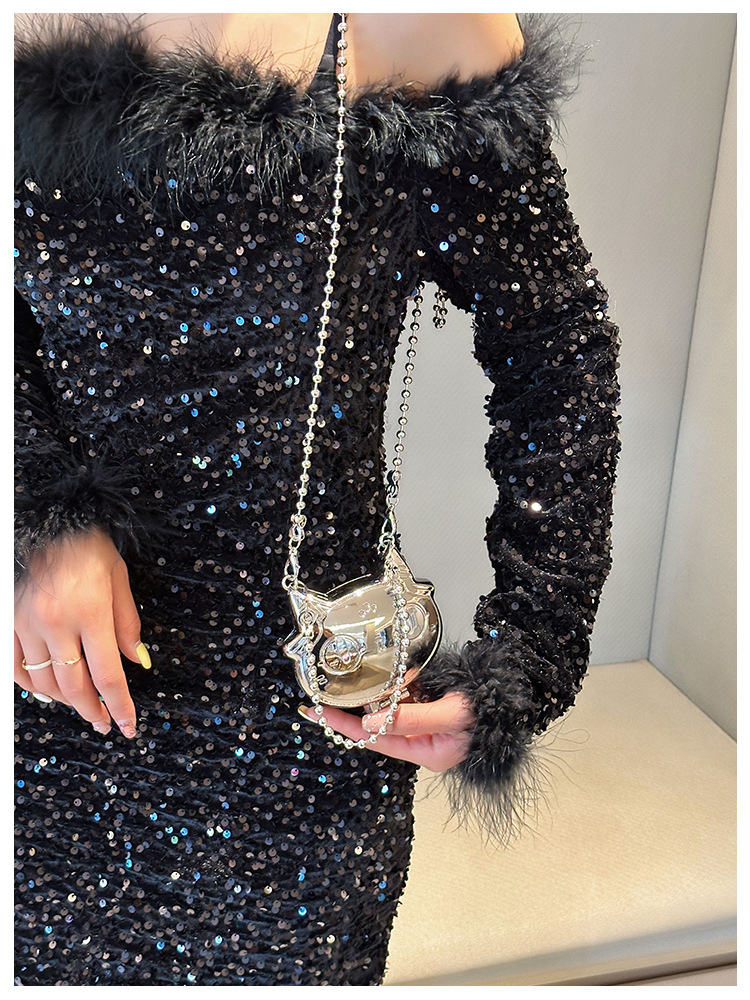 Cartoonish, mini and cute zinc alloy small bag for women, 2025 new style, stylish single-shoulder bag, crossbody chain and metal undefined