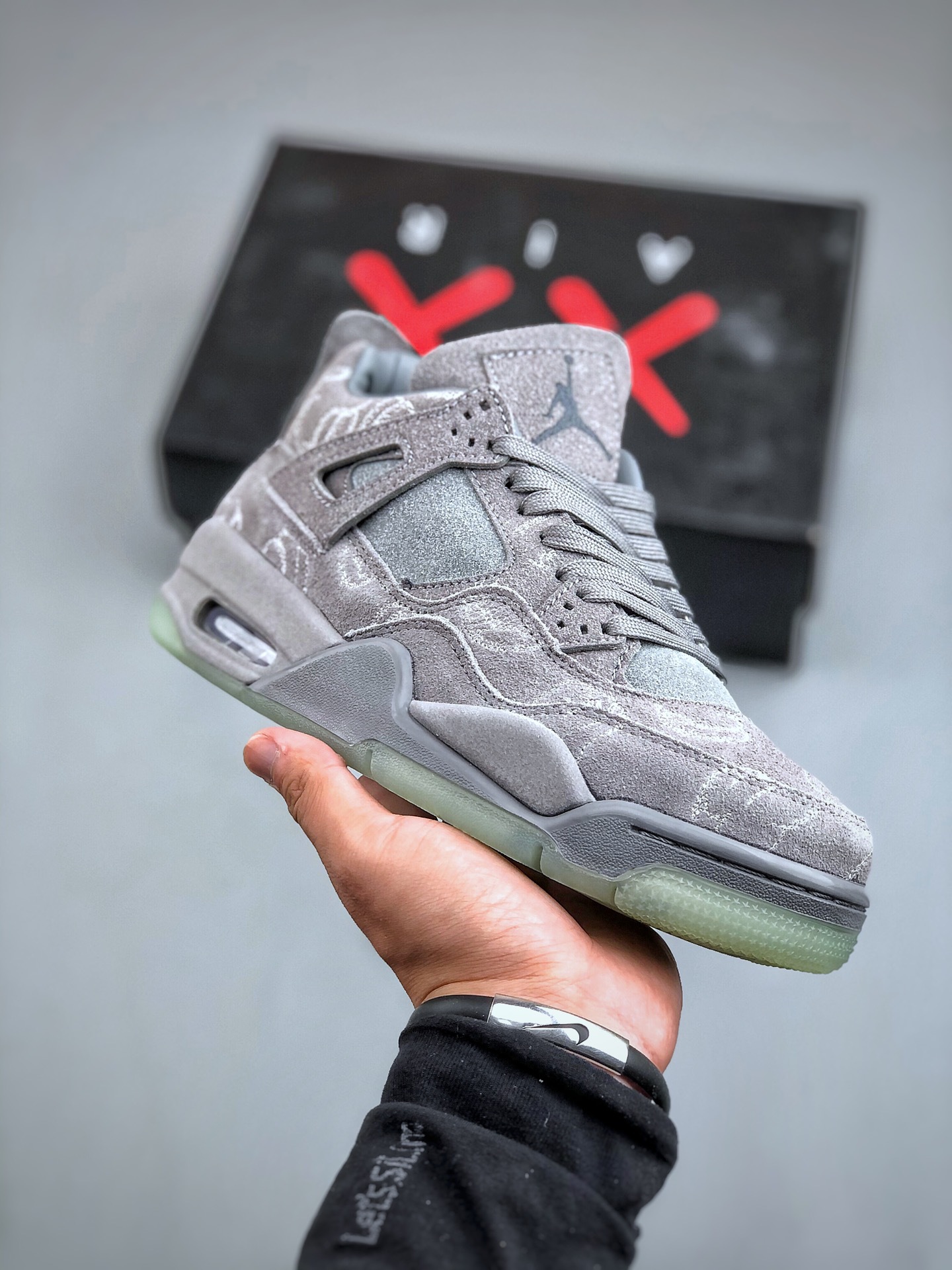 Jordan 4 Retro KAWS Cool Grey 930155-003