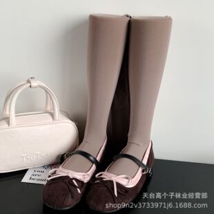 �ɿ�����ɫ���Z�q�z�mŮ����ߏ��@�ݴ���m���⿧��ɫ�����Bѝ�m