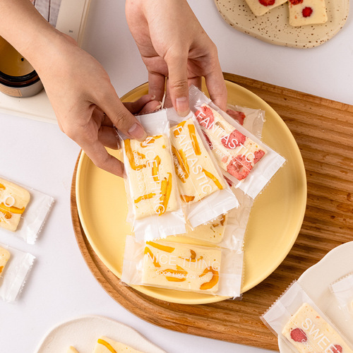 2024 Simple Milk Cake Machine Sealing Bag Translucent Handmade DIY Liuyi Nougat Baking Packaging Bag Wholesale 200