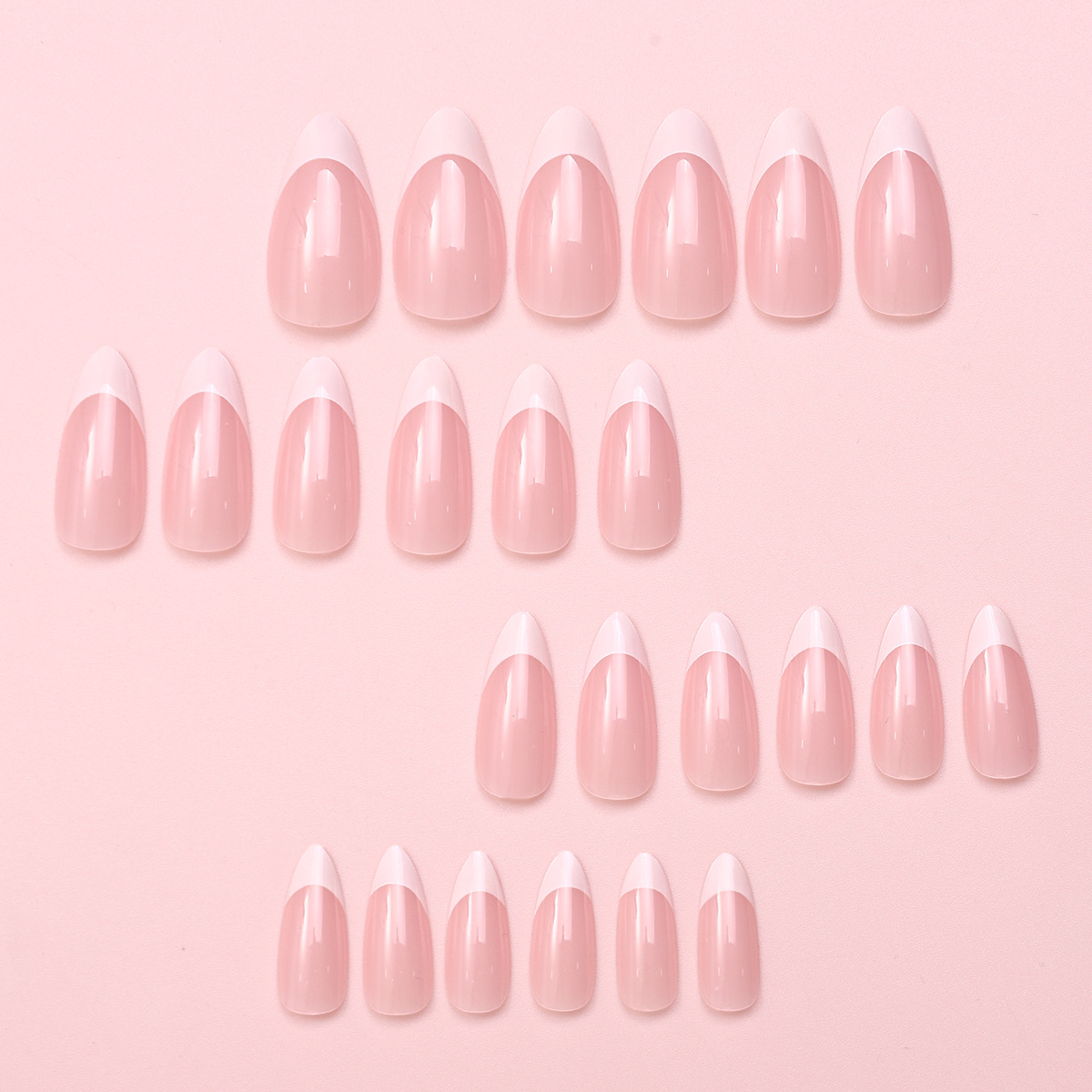 Uña de alto nivel sensación manicura falsa almendra desnuda puro deseo de estilo francés Uña de estilo largo al por mayor