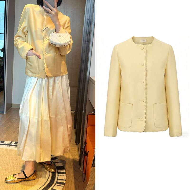 D to Fine-Spun Wool and Mulberry Silk Short Jacket with Three-Dimensional Trim D to Fine-Spun Wool and Mulberry Silk Short Jacket with Three-Dimensional Trim