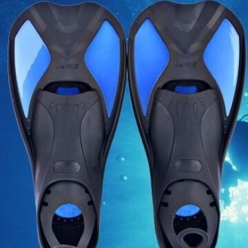 Fins Lightweight Men's and Women's Fins Professional Diving Adult Fins Short Men's and Women's Silicone Training Freestyle Fins Lightweight Men's and Women's Fins Professional Diving Adult Fins Short Men's and Women's Silicone Training Freestyle
