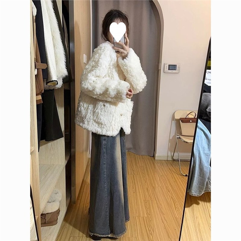 Chanel-Style Lamb Wool Coat 2025 Autumn and Winter New Style for Petite Figures, Loose Thickened White Fur Jacket Cotton Coat