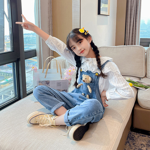 Girls jeans cute pocket bear denim overalls Korean style spring girls pants new spring and autumn trousers