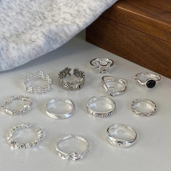 Brand universal small design ring