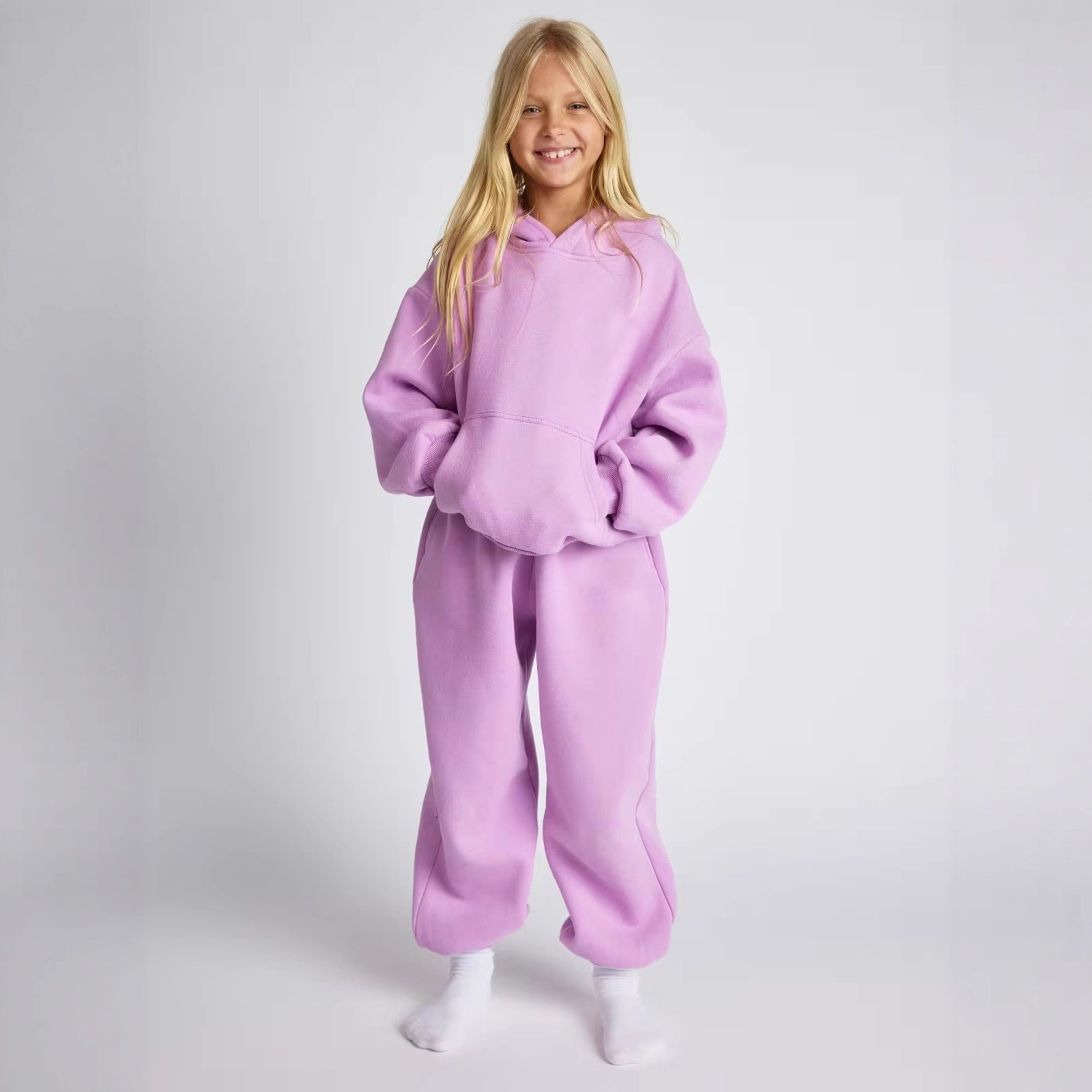 Abbigliamento da stazione indipendente, set di due pezzi con pantaloni lunghi con cappuccio per bambini Dopamine 2025, europei e americani_voghion.com
