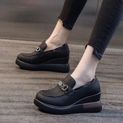 2026 verano nuevo nicho británico zapatos de cuero casuales de moda cómodos Mary Jane Colegio zapatos japoneses aumentan la altura
