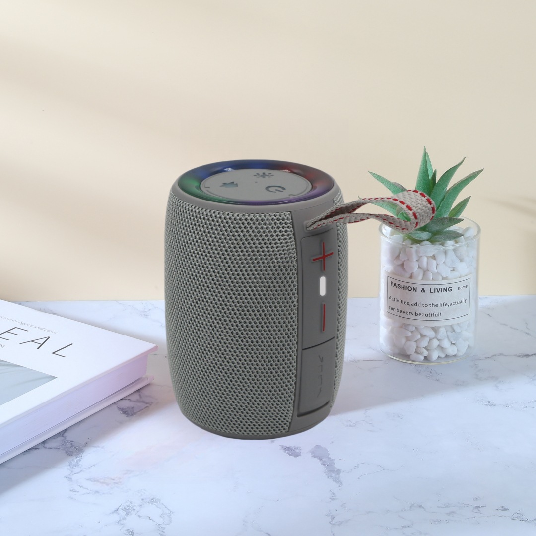 Transfronterizo nuevo TG434 altavoz Bluetooth subwoofer tarjeta de enchufe inalámbrica al aire libre EQ efecto de sonido LED efecto de luz Bluetooth