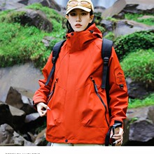 朱雀红冲锋衣三合一抓绒内胆男女同款防水外套连帽户外登山必备