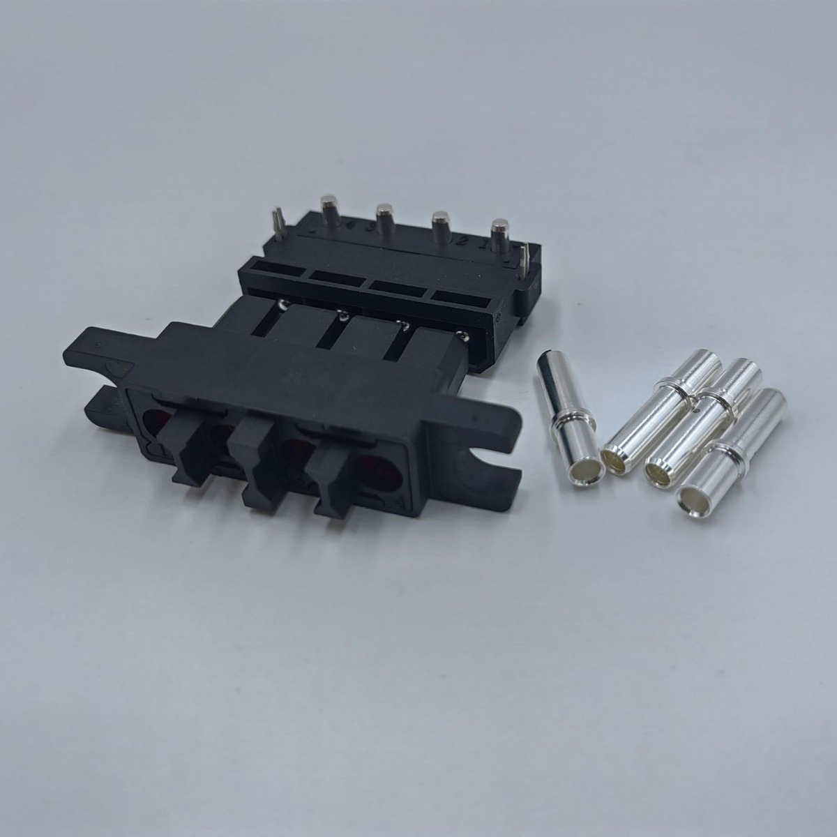 20KW30KW40KW模块电源连接器国网三统一大电源80A连接器