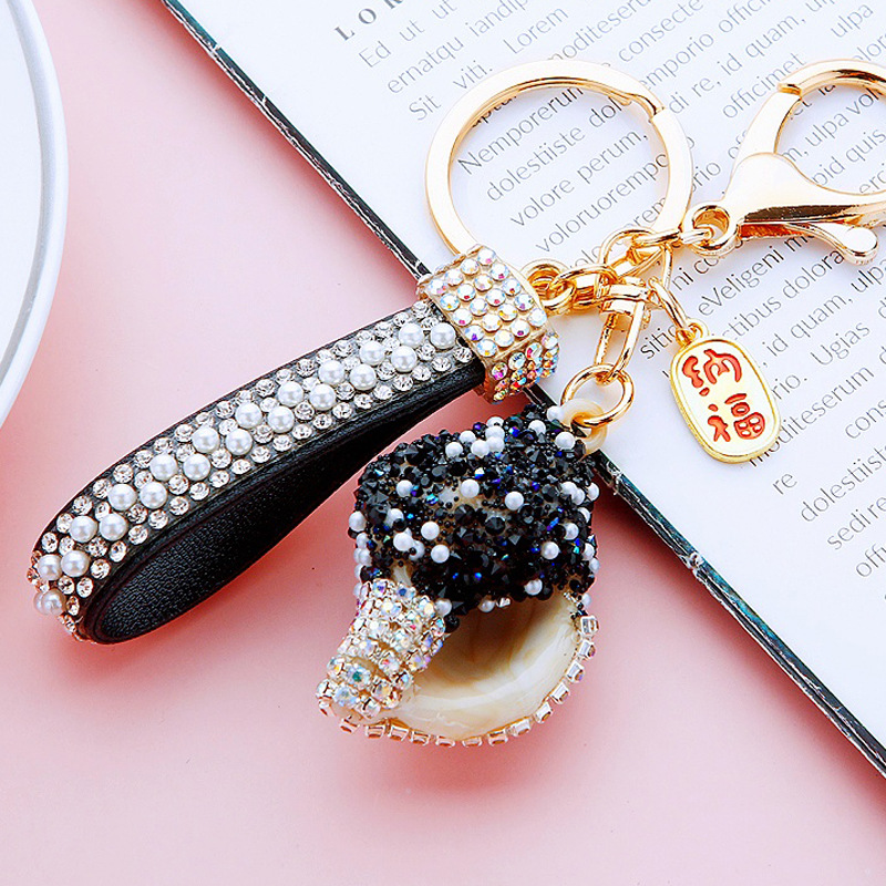 A768 Lucky Pagoda Snail Pearl Style Black