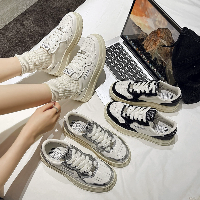 Женские белые кроссовки на платформе, увеличивающие рост, осень 2024, удобные, легкие, универсальные, спортивные, повседневные кроссовки «Панда», модные и универсальные.