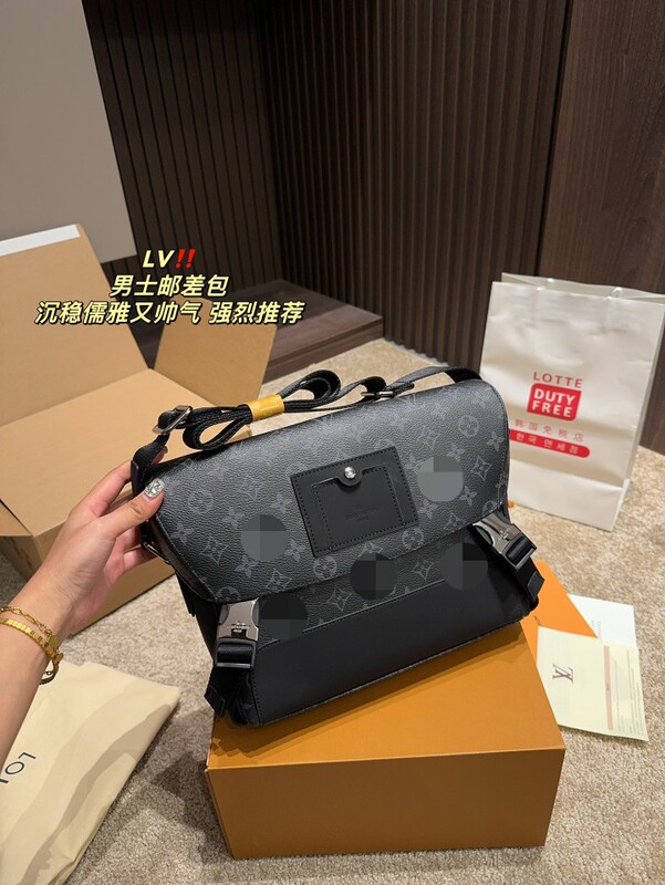 Direct Supply Cross-Border m Lv Men's and Women's Bags, Black Warrior Box Bag, Chain Bag, Pillow Bag, Genuine Leather Messenger Bag, Briefcase Direct Supply Cross-Border m Lv Men's and Women's Bags, Black Warrior Box Bag, Chain Bag, Pillow Bag, Genuine Leather Messenger Bag, Briefcase