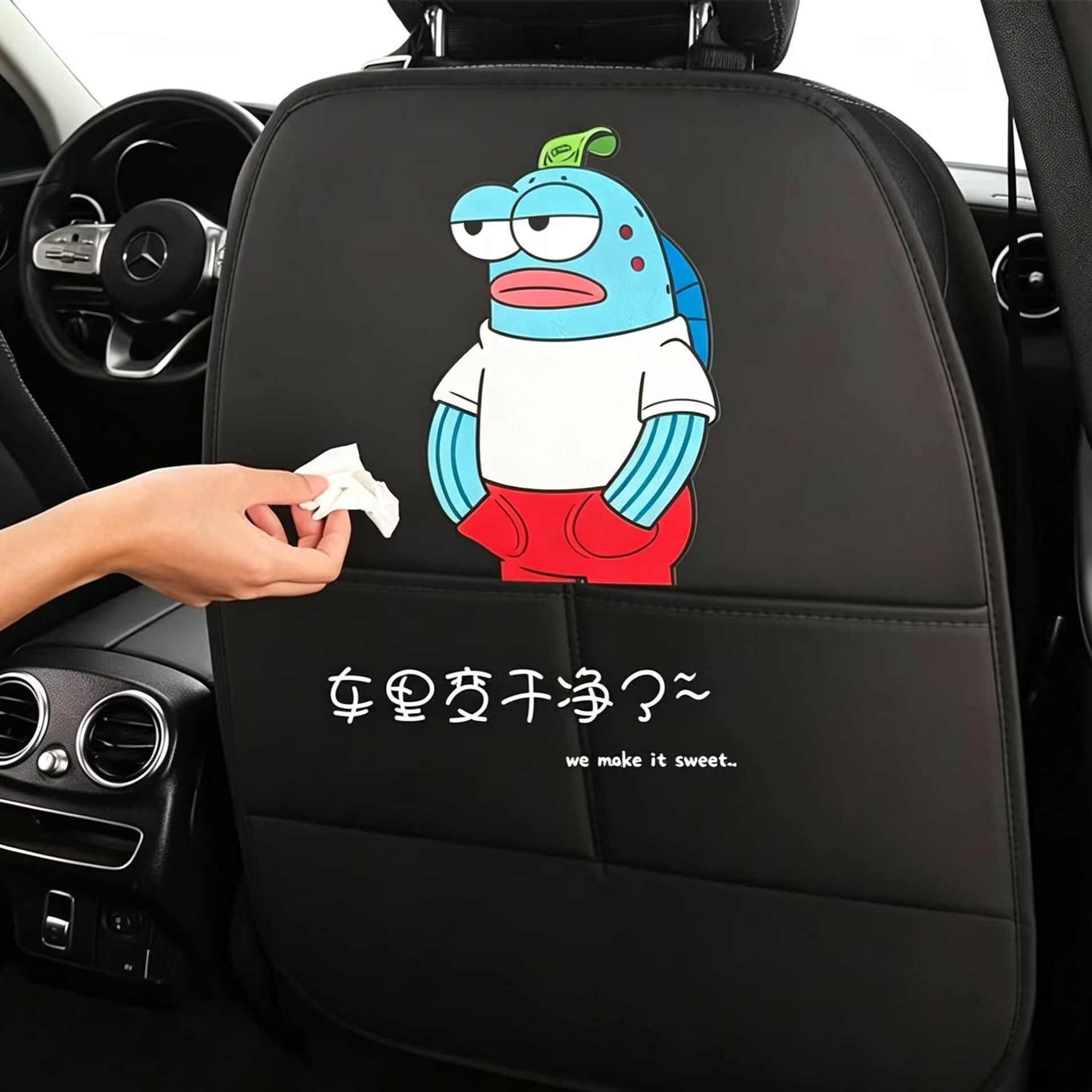 Car anti-kick mat, children's seat back anti-kick pad, SpongeBob Bikini Bottom red fish rear seat anti-dirt pad, cartoon anti-kick