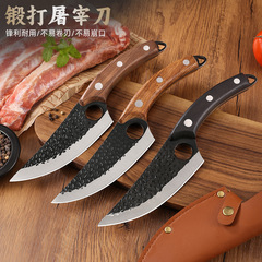 陽江刀は手作業でハンマーを鍛えます。
