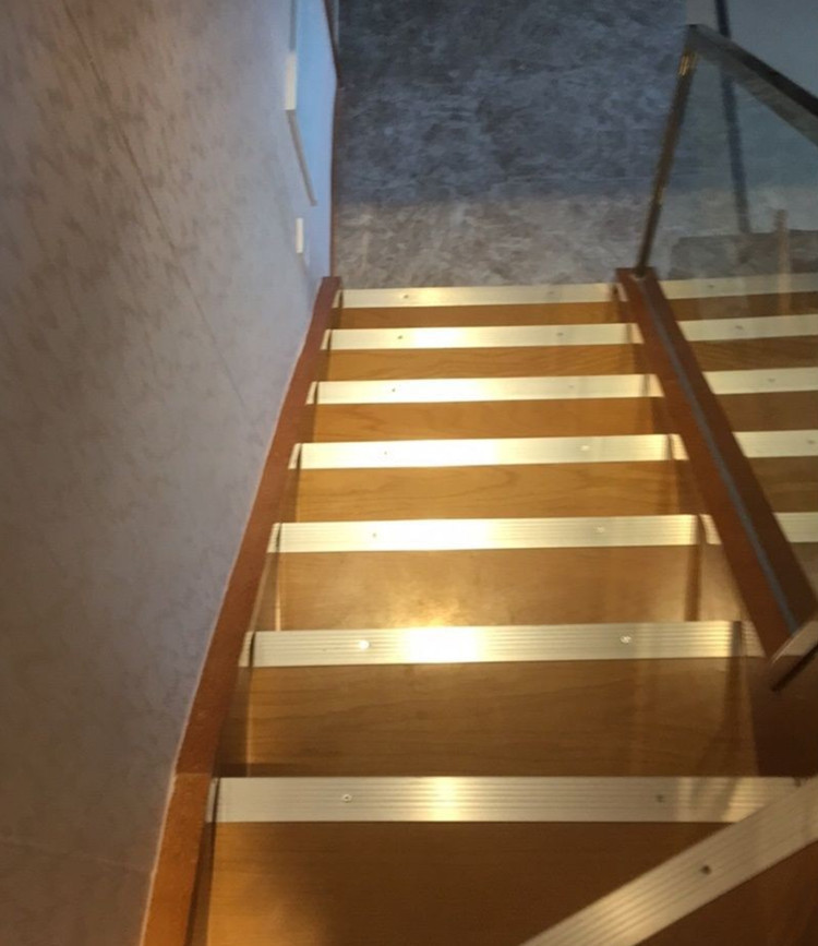 O1CN01Fu2gus21O8uwGeTgA_!!2213