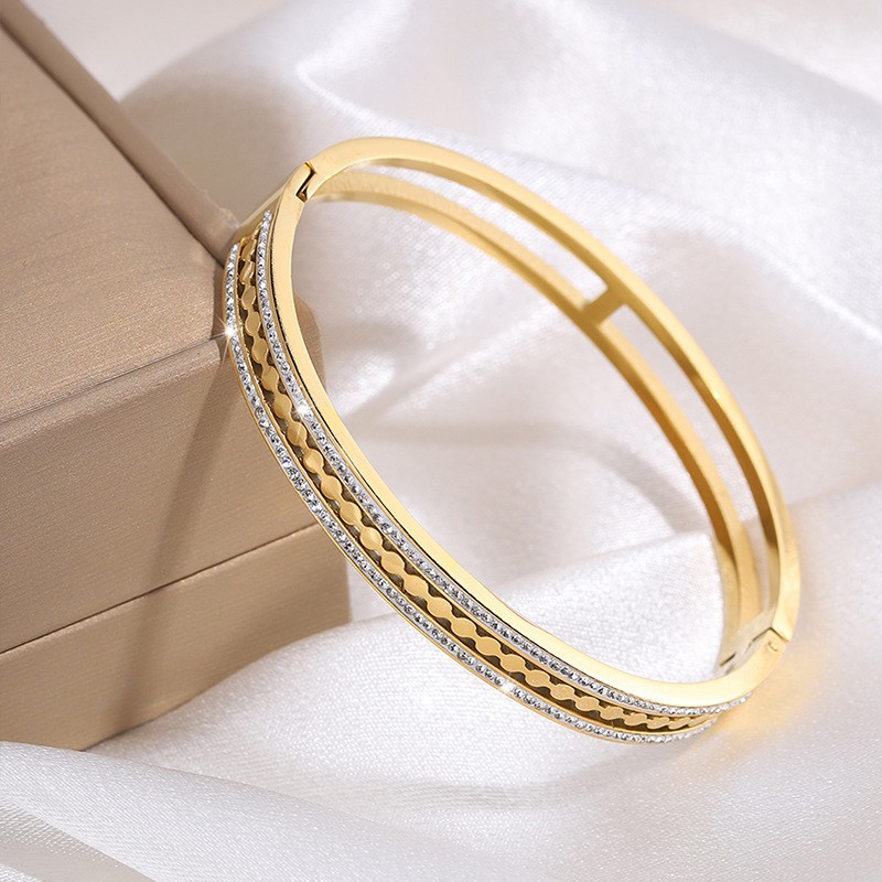 【135】SZ221-1 Golden Hollow Gypsophila Bracelet