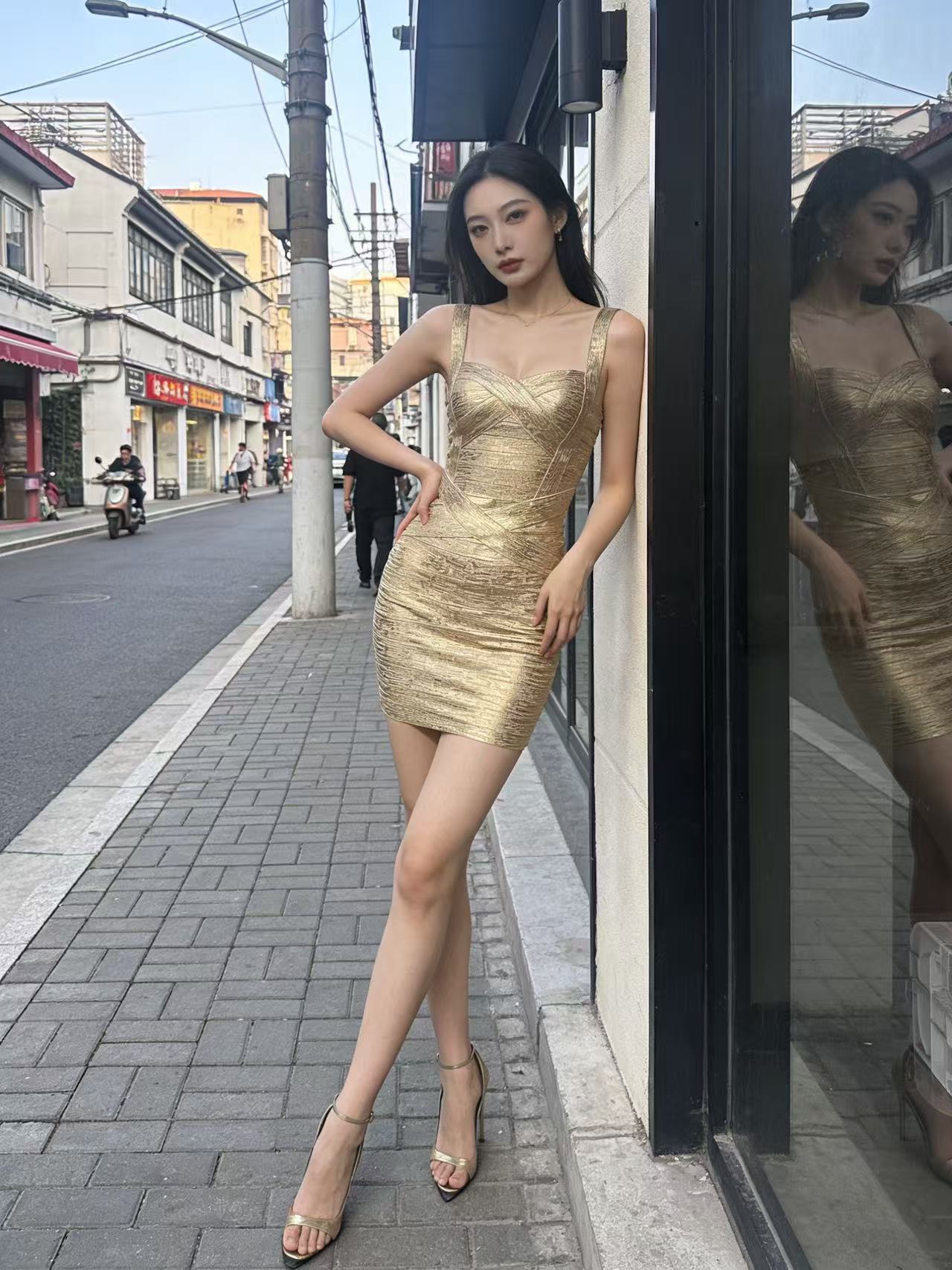 Women's Gold Glitter Bandage Dress Slim Fit Bodycon Short Skirt Style Nightclub Party Wear_ecoleips.com