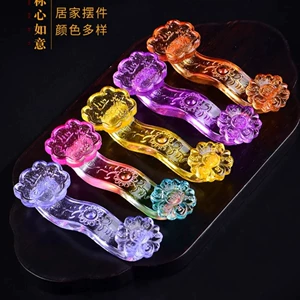 Счастливые украшения Crystal многоцветный необязательный текстовый игрок на дому открывает подарки для хороших людей