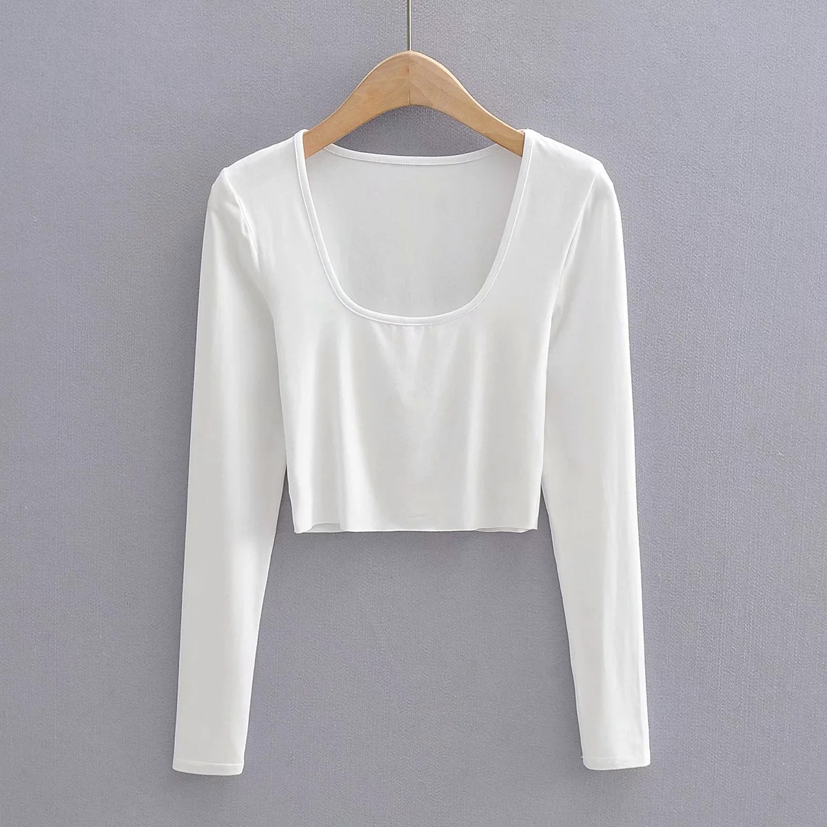 Deep U-neck slim short T-shirt NSAC20006