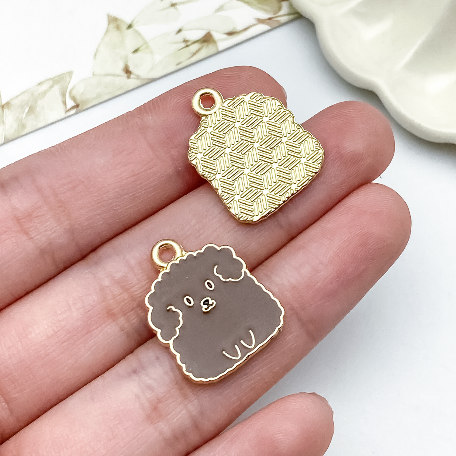 23488-YP-kc金棕色咖啡色滴油锌合金动物小狗20x1