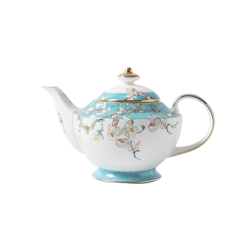 Luz de lujo traje de café combinación europea de alta gama de lujo hueso China taza de agua lujo británico tarde juego de té vajilla