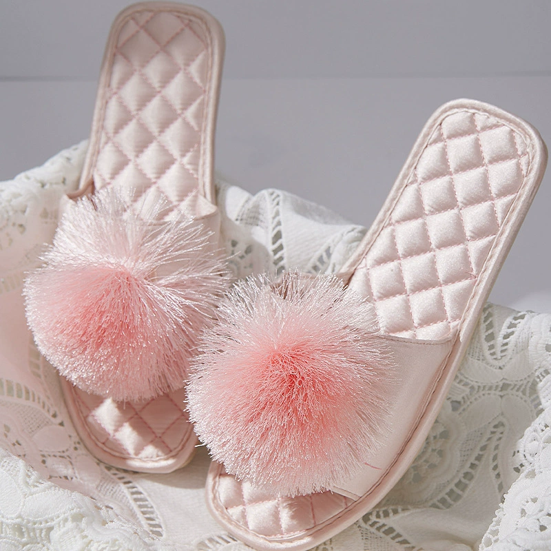 Высококачественные атласные тапочки, женские немой мяч с кисточками, Нескользящие домашние Свадебные весенне-осенние Тапочки из ткани для пола